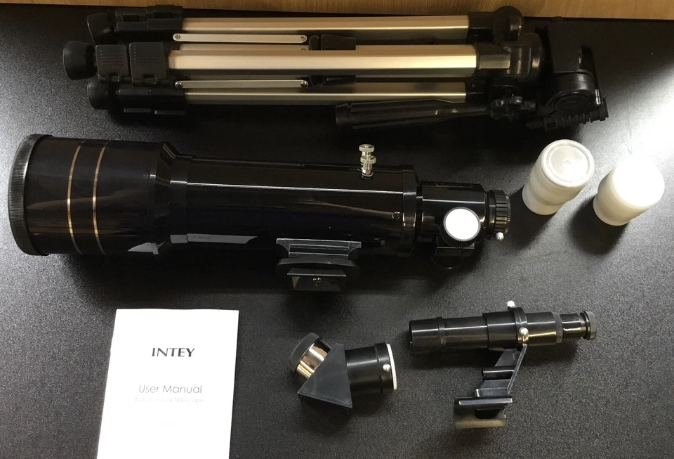 INTEY F40070M Astronomical Telescope with Adjustable Aluminum Tripod & Rucksack - Image 2 of 4