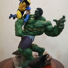 M Hulk VS. Wolverine 13'' PVC Figure Model Statue Toy Collection Box Gifts