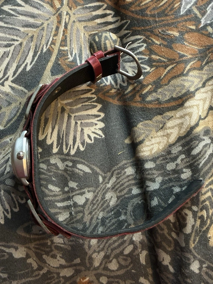 Reloj Mujer Vintage No Boundaries Rojo Foto 4 de 4