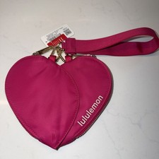 NWT Lululemon Heart Dual Pouch Wristlet Passionate Pink Gold Valentine  s