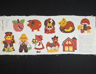 Barnyard Applique Fabric Panel Scarecrow Pig Cat Dog Mushroom 17" x 44" Vintage