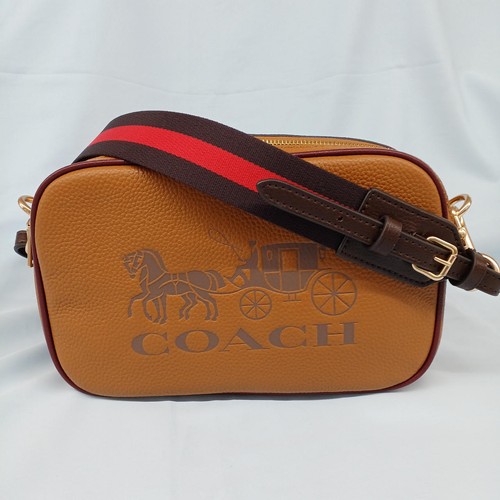 Horse and Carriage Shoulder Model F72704 COACH