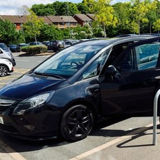 Vauxhall Zafira Tourer 64 Plate Spares And Repairs