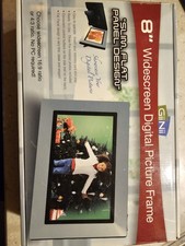 GiiNii GN-801W 8" Digital Picture Frame