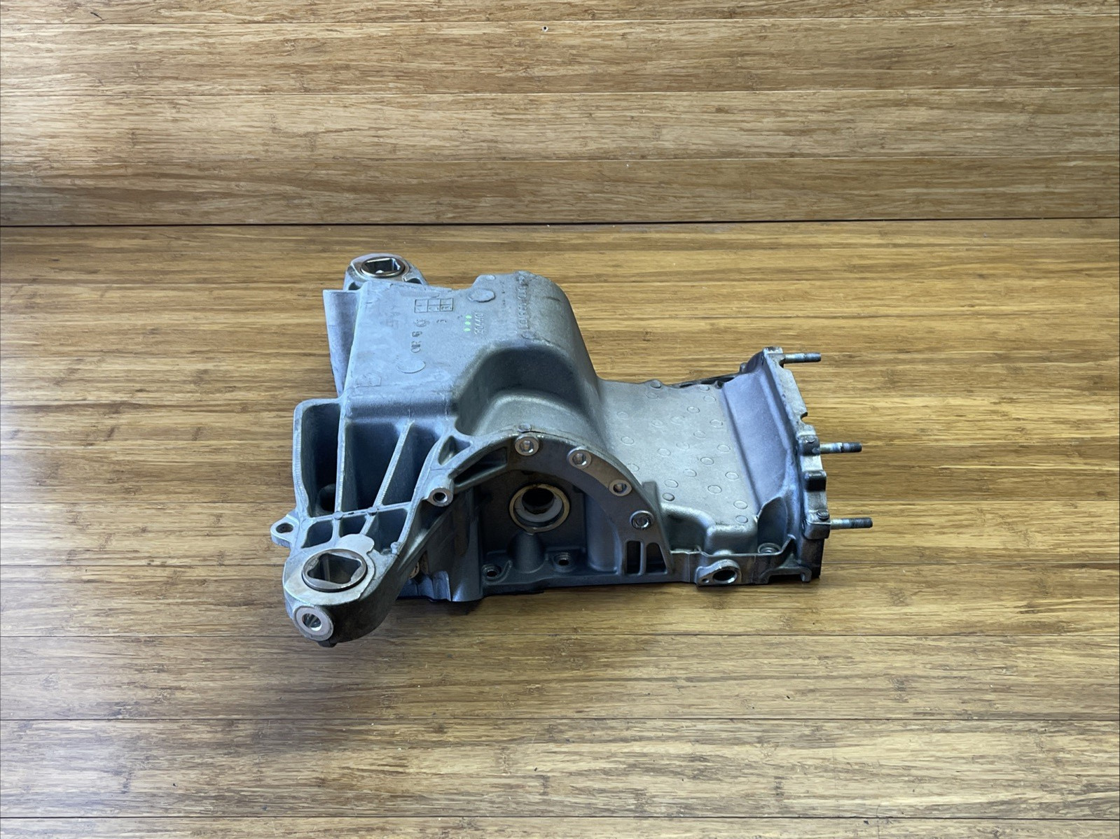 2017-2022 Maserati Levante 3.0l V6 Engine Motor Lower Oil Pan 34k Miles OEM