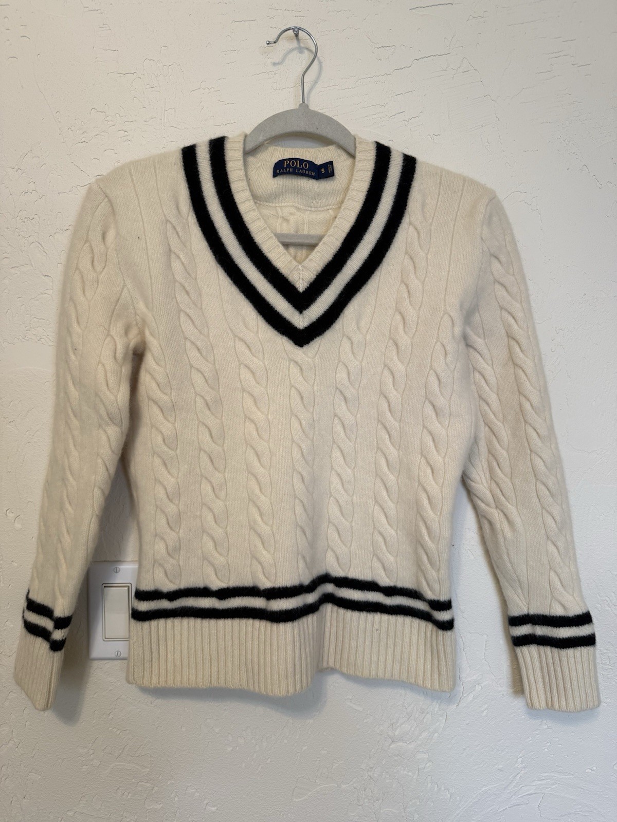 Polo Ralph Lauren Womens S VTG Ivory 100% Lambswool Iconic Cricket Vneck Sweater