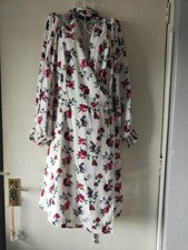 fashion Union Cream Floral Size 18 Lined Wrap Dress