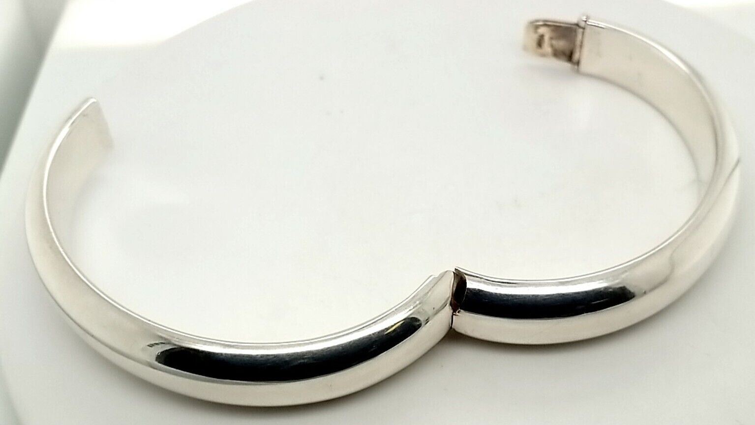 Solid 925 Sterling Silver Women's Bangle Bracelet… - image 2