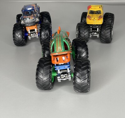 Hot Wheels Monster Trucks Lot of 3 PIRAN-AHHHH + El Toro Loco + Raptor F150