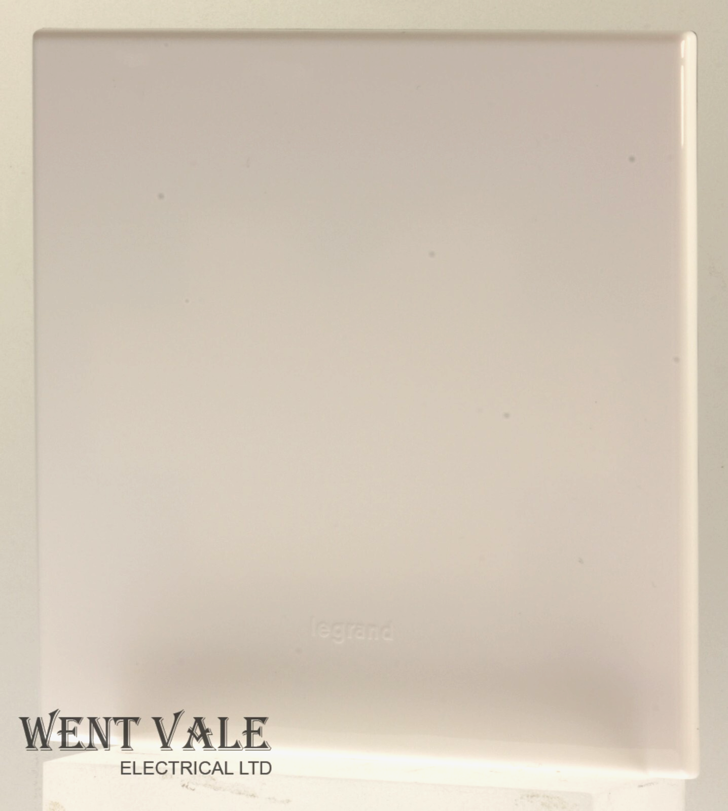 Legrand Arteor Neutral - 5751 30 -  1 Gang Blank Cover Plate in White