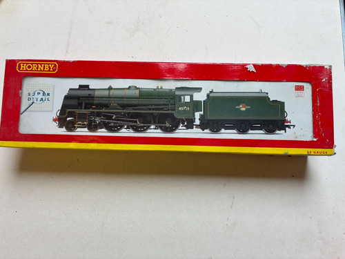 Hornby R2727X Patriot 4-6-0 45528 Reme DCC montiert | Zustand: New