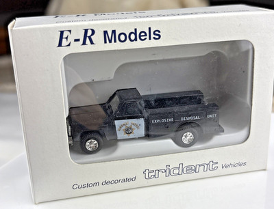 E-R Models 040-90351 Custom Painted Trident Highway Patrol Explosives Unit HO