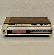Vintage General Electric GE AM/FM Alarm Clock Radio Model 7-4634B Tested