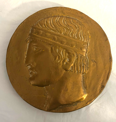 Vtg Julius Caeser 9'' Plater Of Paris Medallion Gold Color Wall Hanging