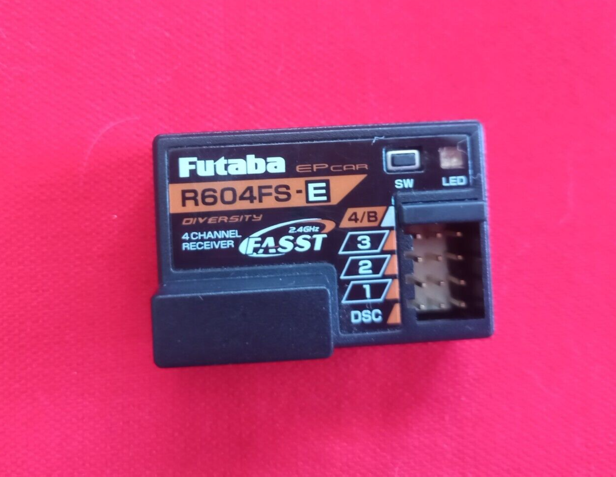 Futaba 4PK-R604FS-E×2 プロポ Futaba R604FS-E 4-Channel 2.4Ghz FASST Telemetry Receiver EP 4PK