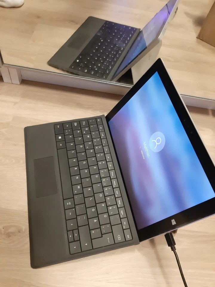 Microsoft Surface 3 Tablet , Atom x7-Z8700 1.6GHz 4GB 64GB SSD Win10 - Bild 3 von 3