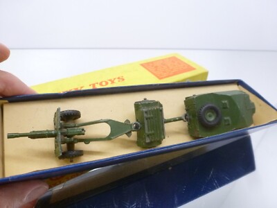 DINKY TOYS ENGLAND : Pounder Gun Unit. Ref. 697. Avec boîte. - Lot 133