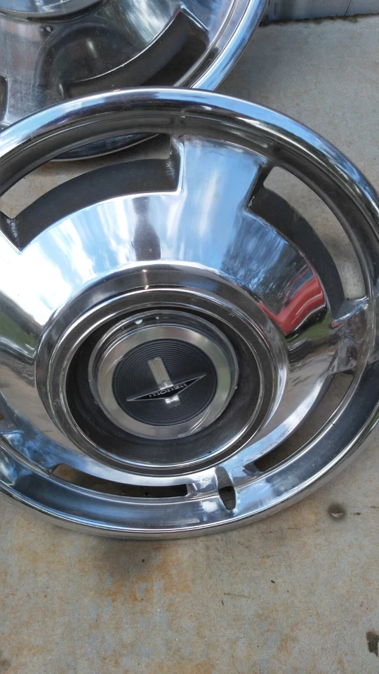 Chevy Corvair Monza 1965 13" cubiertas de rueda, tapacubos, juego de 4 Foto 2 de 4