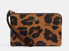 NWT COACH Corner Zip Wristlet Clutch Bag Leopard Print Light Saddle Multi 7303