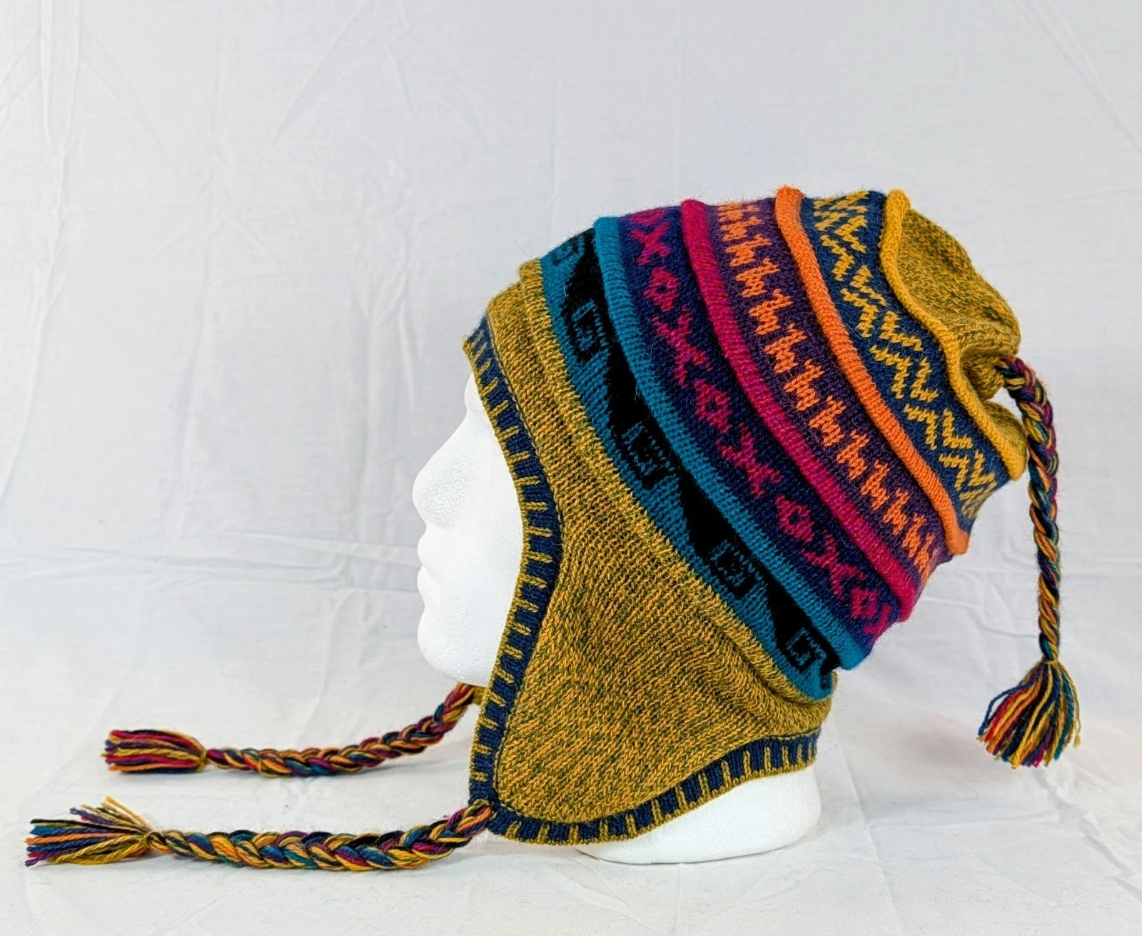 Soft Baby Alpaca Reversible Chullo Beanie Yellow Unisex Colorful Boho Peru
Opens in a new window or