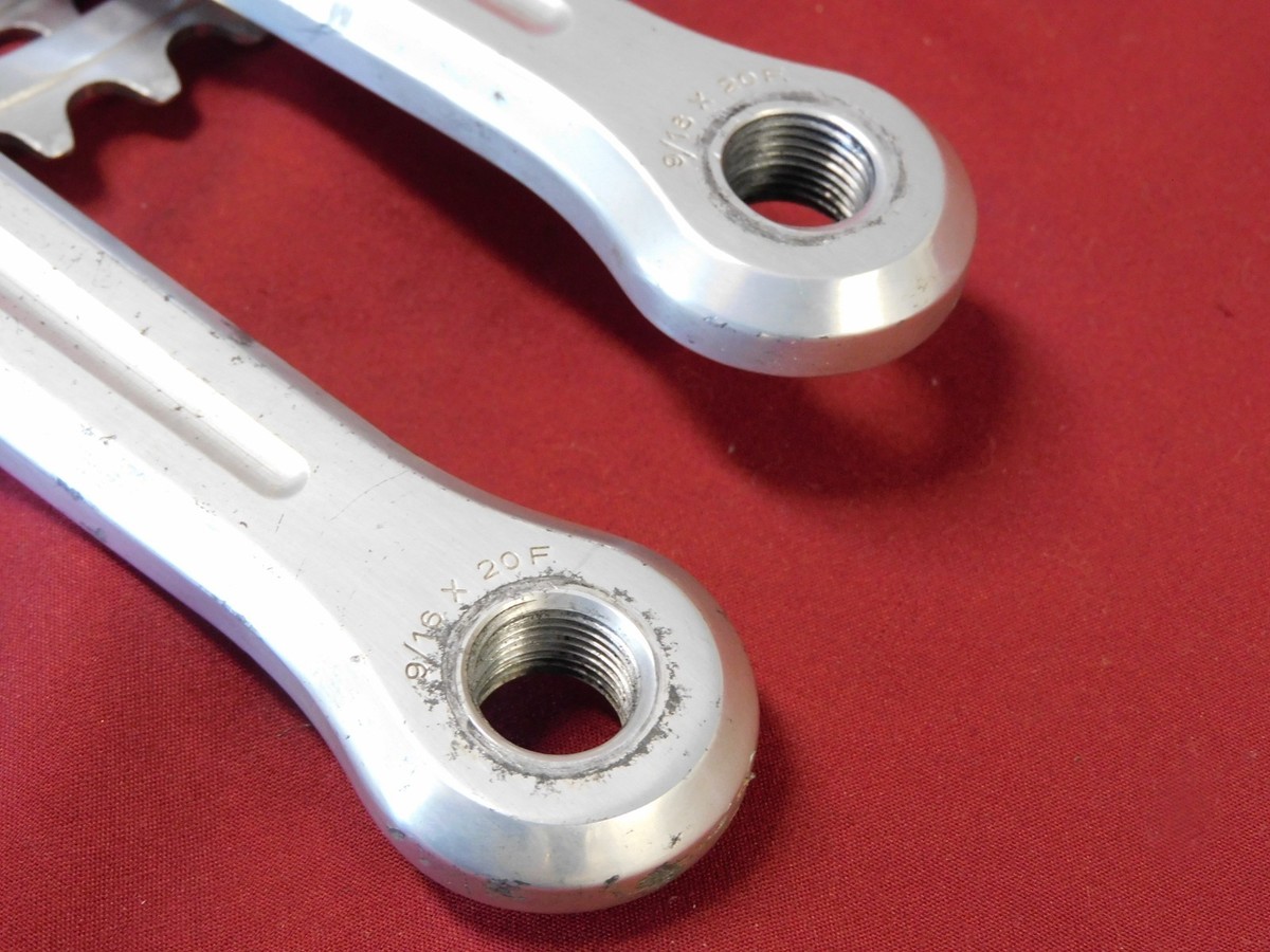 Campagnolo Super Record Strada #1049/A (no flute arm etched logo) Crankset 52/42