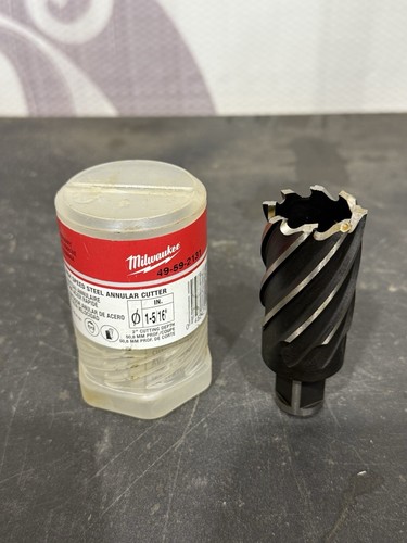 Milwaukee 49-59-2131 High Speed Steel Annular Cutter 1-5/16'' x 2''