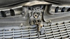 Capot Mercedes 210
