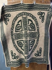 Connemara Knitwear Lap Blanket Throw Irish Celtic Cross Wool 42”x36”