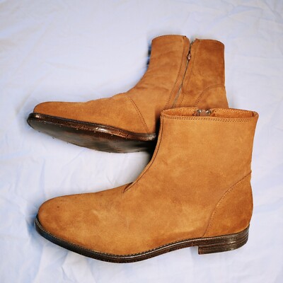 Men's used Robert Wayne 