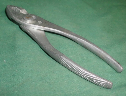 Vintage Suzuki 5-1/4" Plier, nice! - Picture 6 of 8