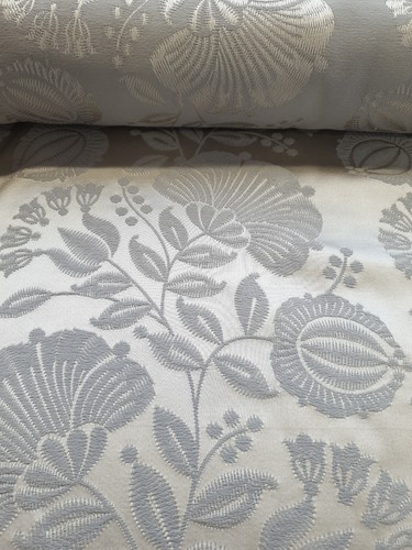 Jacquard Stoff Parrtens voll bestickt Topqualität 100% Polyester Farbe. silber - Bild 4 von 12