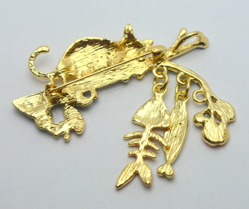 HERMOSO GATO GRANDE CON BROCHE DE PESCADO CON ESMALTE ANIMAL CHAPADO EN ORO Foto 4 de 4