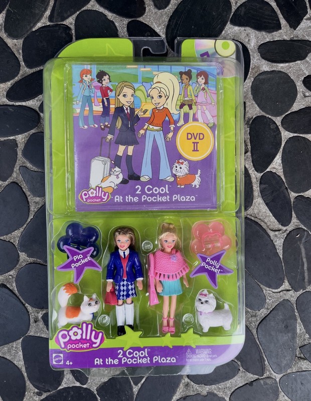 Vintage Polly Pocket 2 COOL At the Pocket Plaza Play Set NIB with Polly and Pia 