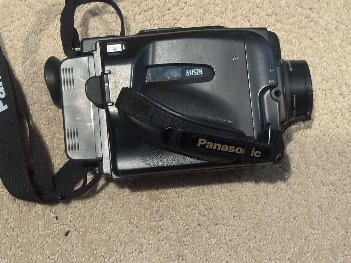 Panasonic VHS-C MOVIE CAMERA 本体 Panasonic movie camera VHS-C 8X-wide NV S250 | eBay