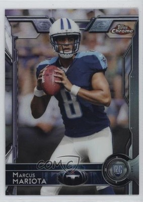 2015 Topps Chrome Rookies Marcus Mariota (Both Hands on Football) Rookie RC e9p
