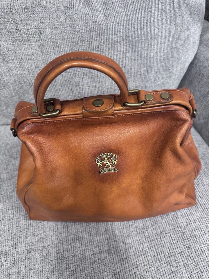 Cartera italiana de cuero Pratesi Firenze color coñac correa de hombro no disponible Foto 4 de 4