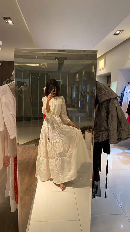 Mujeres Romántico Floral Bordado Ajuste y Acampanado Blanco Vestido Pequeño M Talla 4 6 8 EE. UU. Foto 2 de 4