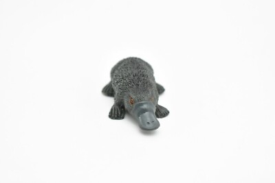 Platypus, Duck Billed, Very Nice Plastic Animal, 2 1/2