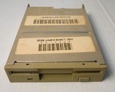Vintage Teac FD-235HF 3.5 Inch Floppy Disk Drive PN 19307712-40 Beige Bezel