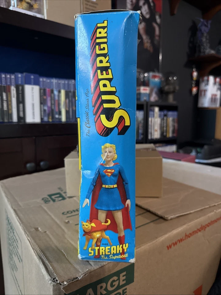 DC Direct Classic Superboy And Supergirl Deluxe Set - Image 2 of 4