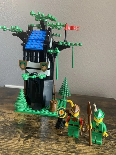 Lego Castle Set Forestmen’s Hideout 6054 100% Complete Vintage 1988
