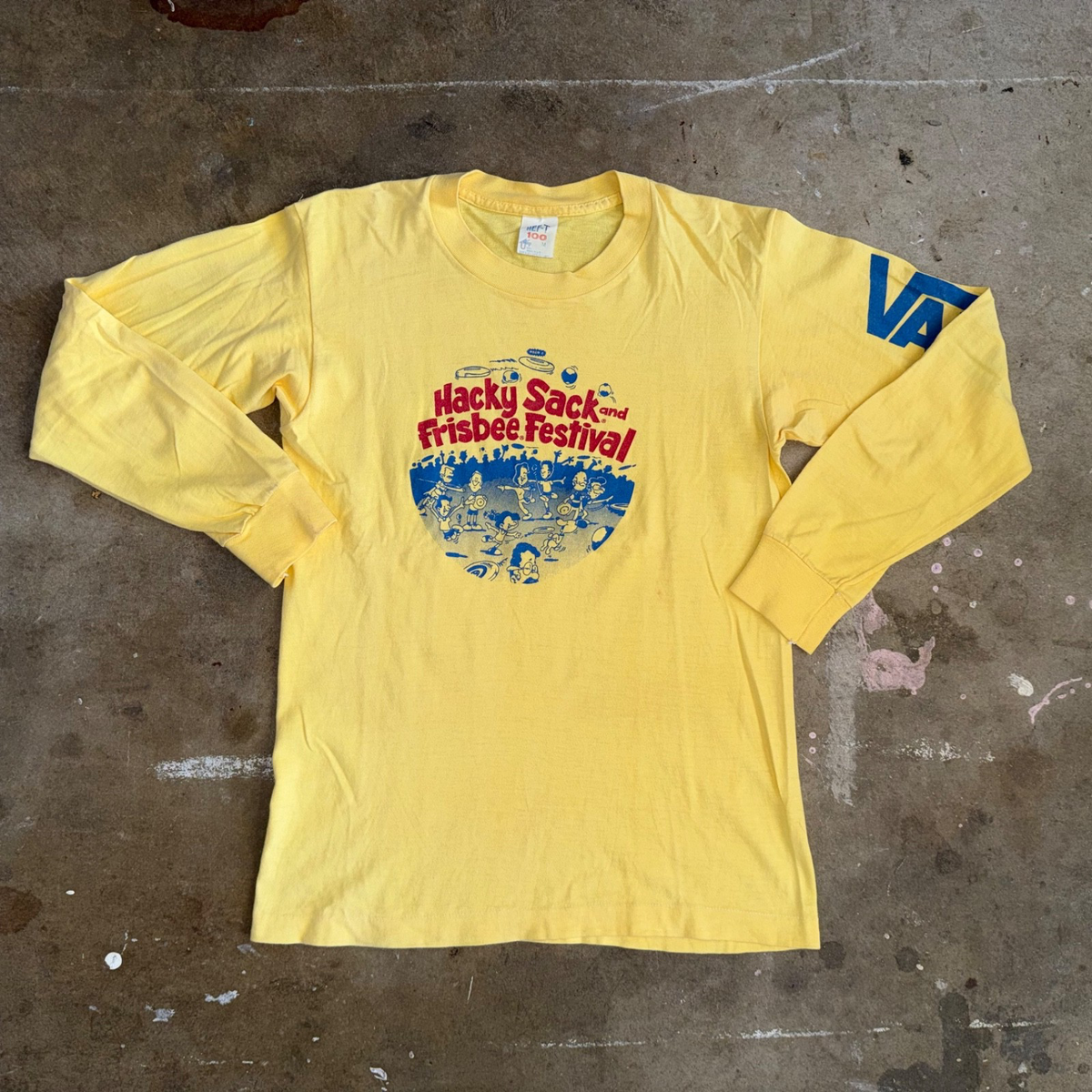 70s - 80s VINTAGE WHAM-0 HACKY SACK AND FRISBEE FESTIVAL T-SHIRT