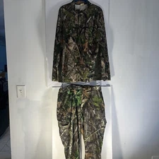 Red Head Hunting Camo , 2 Piece Large, Camouflage, Hunting, Great Condition