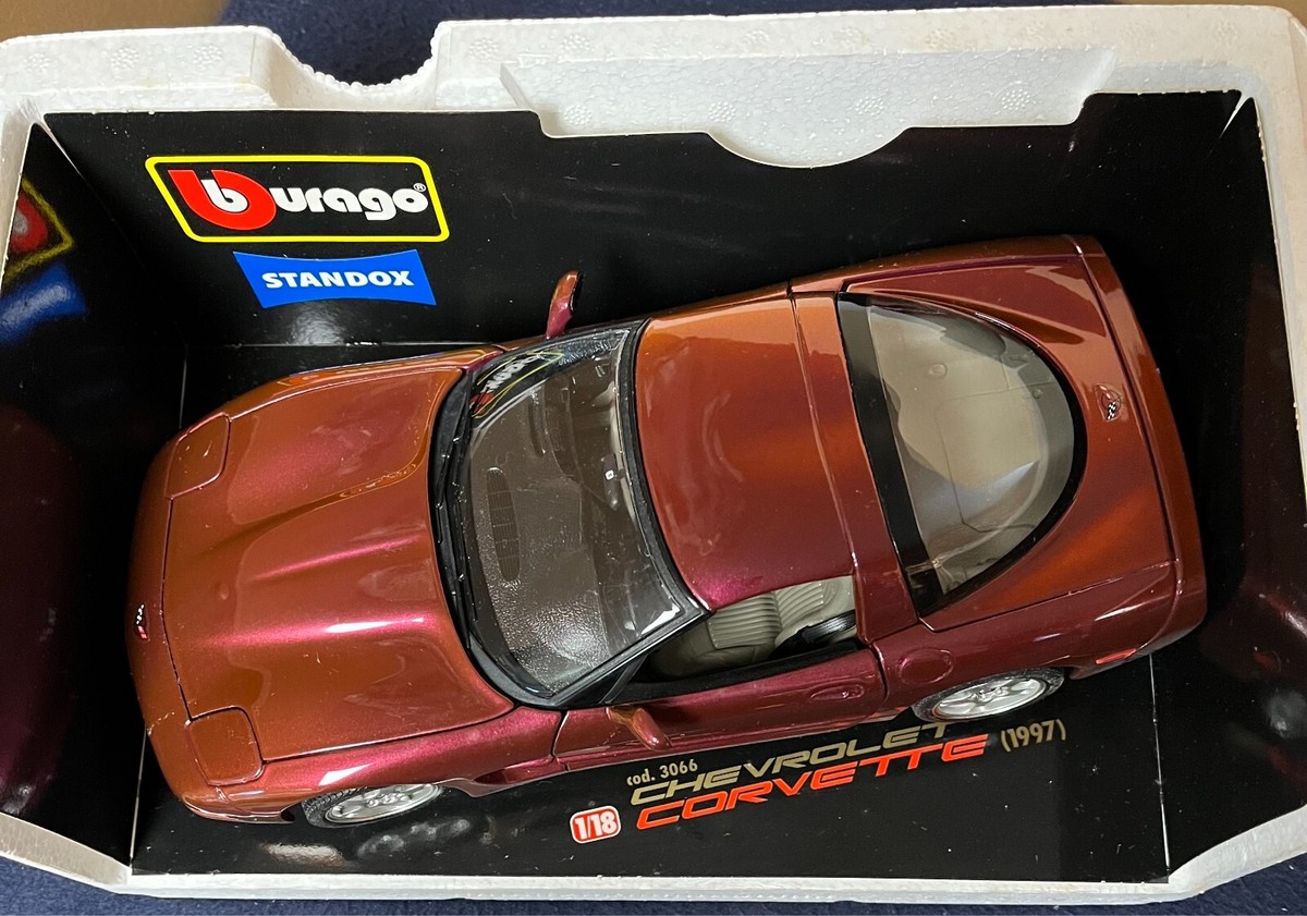 Burago 1/18 Chevrolet Corvette Convertible 1998 +Catalogue 97/98 En