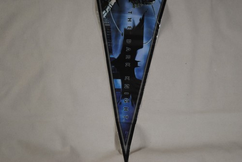 BATMAN THE DARK KNIGHT 30" FABRIC PENNANT NEW OFFICIAL MOVIE FILM RARE - Picture 3 of 6