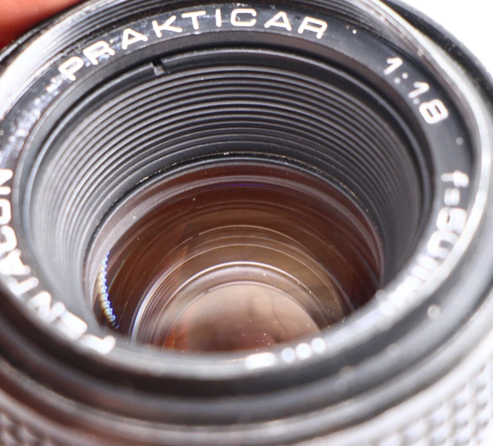 Lente Pentacon Praxiscar 50 mm f/1,8 MC Praxis PB montura 50/1,8 Alemania Env... - Imagen 4 de 4