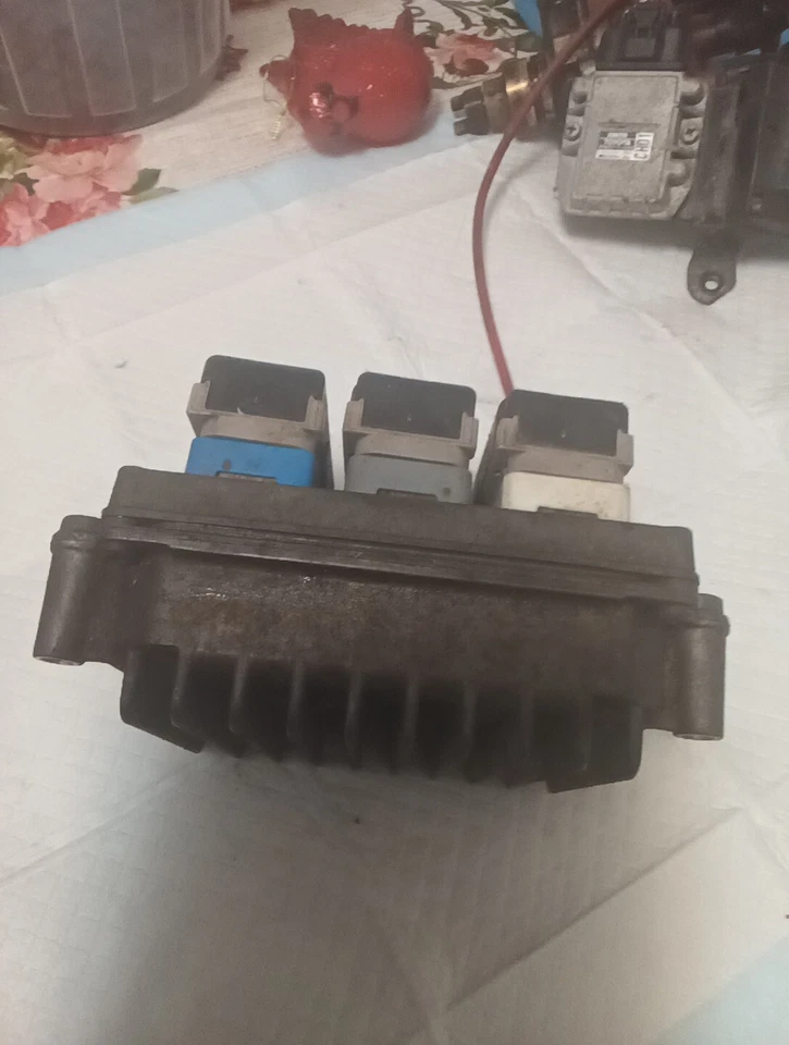 Computadora Chevy Trailblazer o GMC Envoy 2002 ecu ecm 16255240 Foto 4 de 4