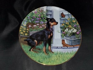 The Danbury Mint The Collection Entitled Miniature Pinchers Fascination Plate