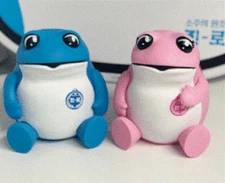 Hite Jinro Frog Toad Toy Figure Blue & Pink Couple Set Korea Soju Brand 