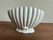 Vintage Cream SylvaC 514 Clam Shell Vase. Great Condition #A296